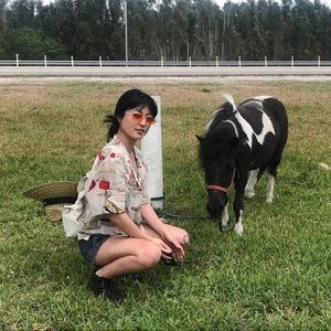 Meet your Posher, Jin